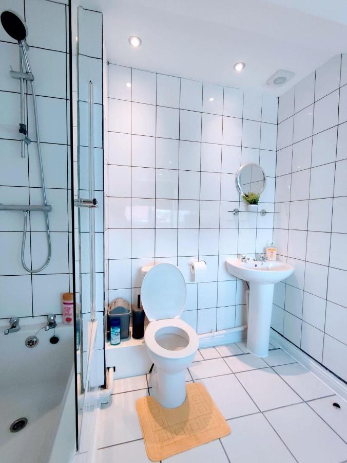 Crystal Suite 4 - Private Parking - Metro North Shields Zewnętrze zdjęcie
